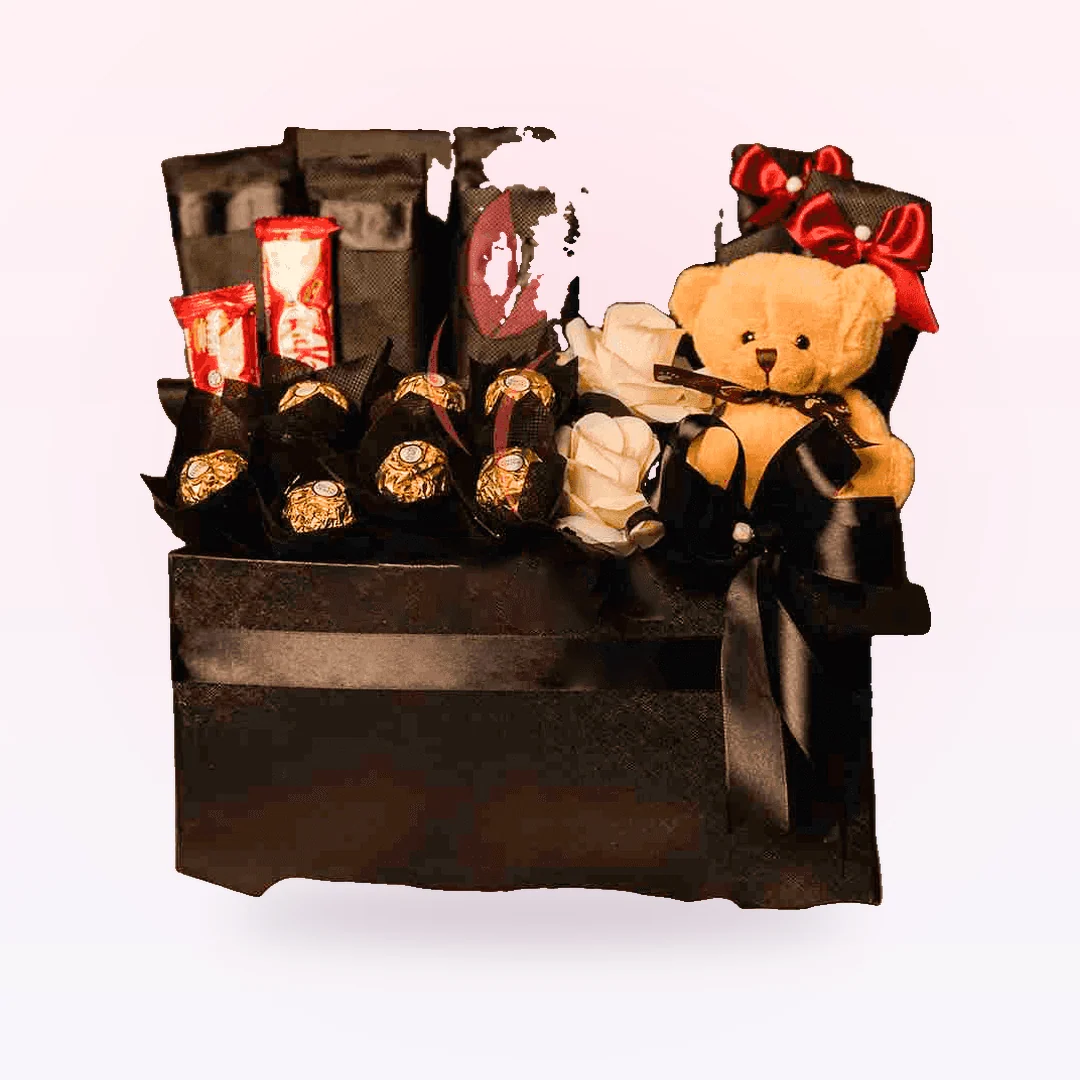 An Onyx Hamper