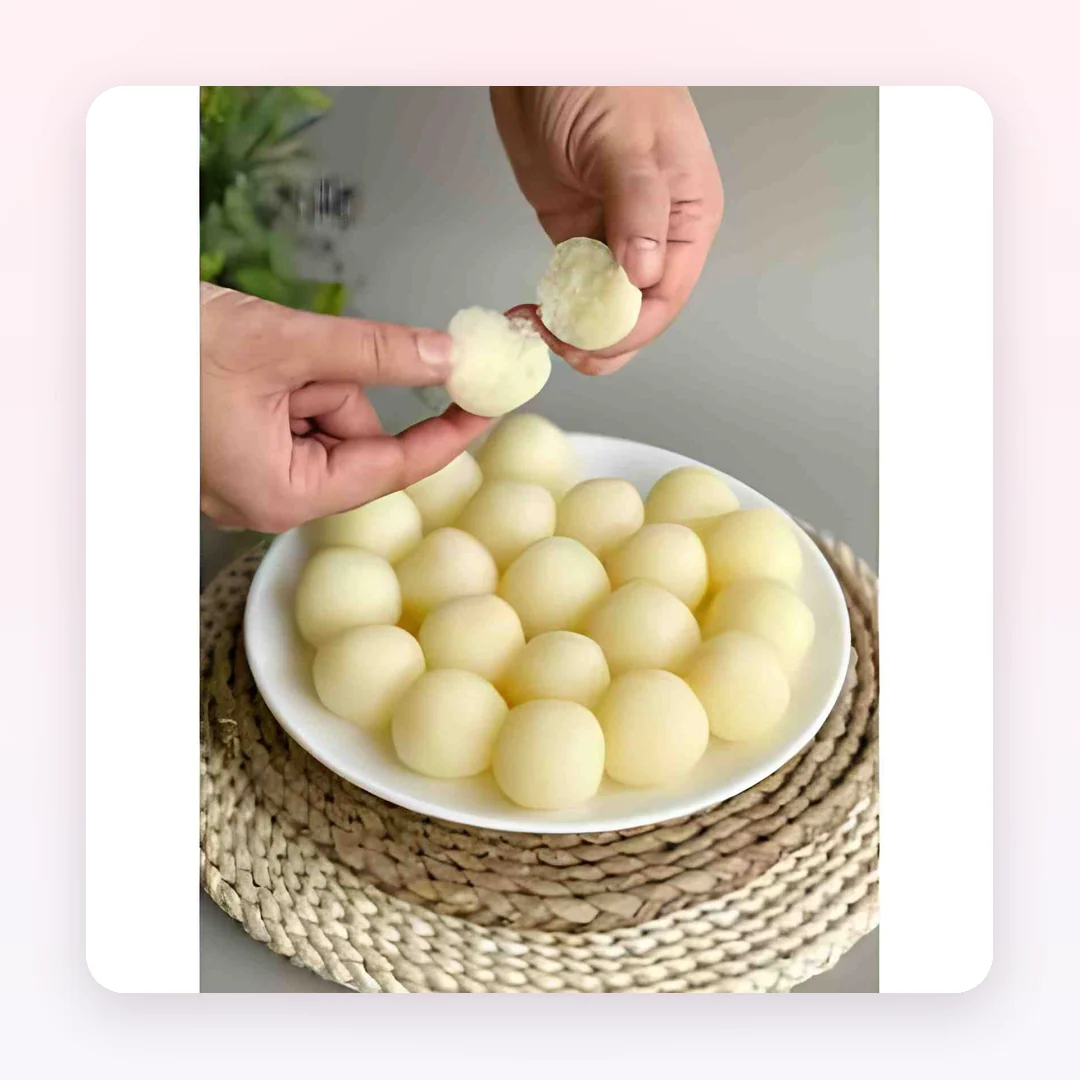 White Rasgulla